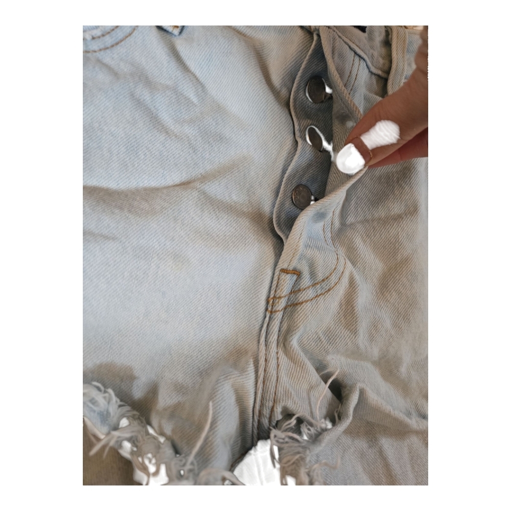 Levi's 501 Button Fly Cut Off Jean Shorts Size 31 - Picture 4 of 10